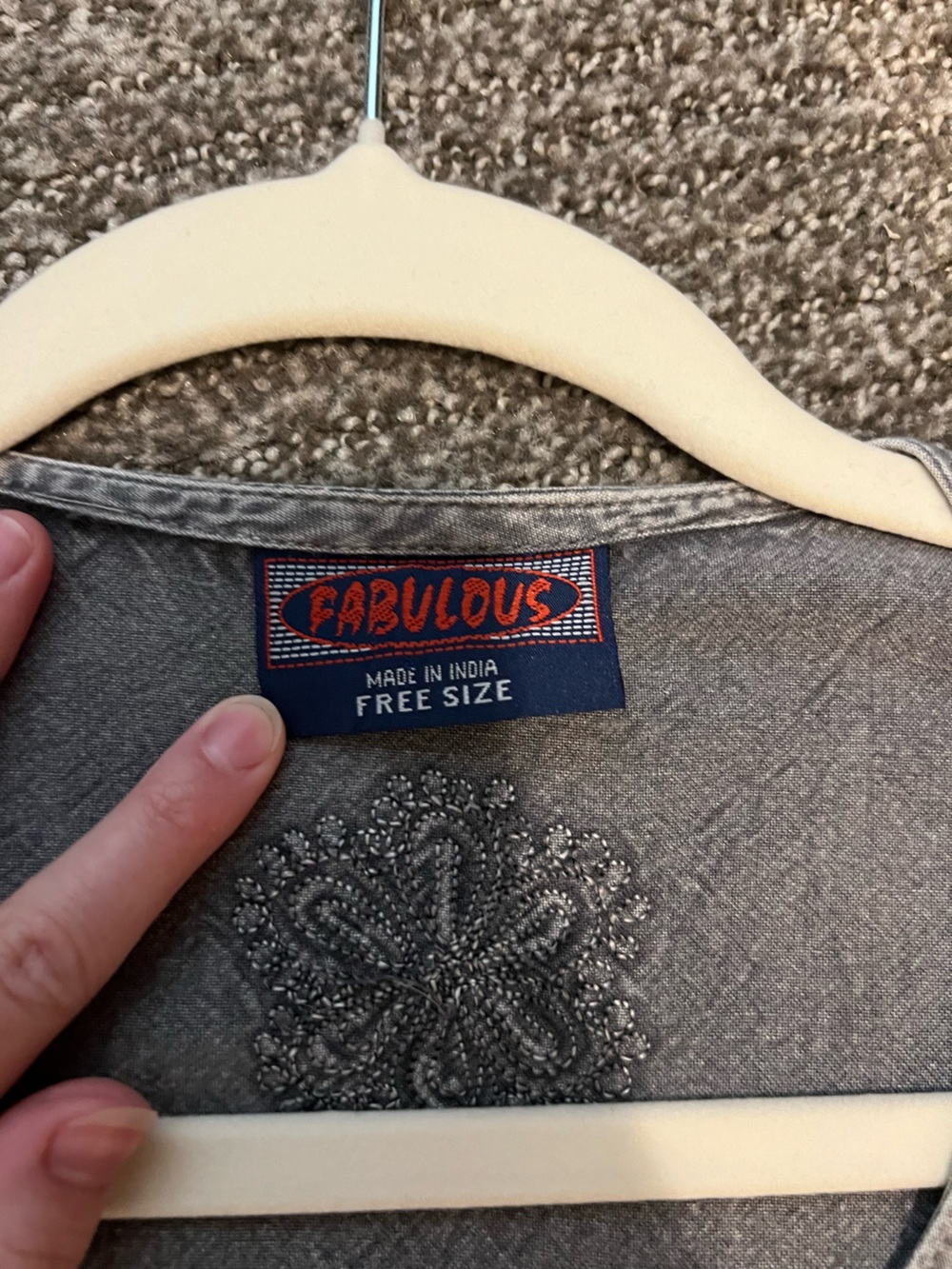 Embroidered Pattern Grey Top - Picture 3 of 4